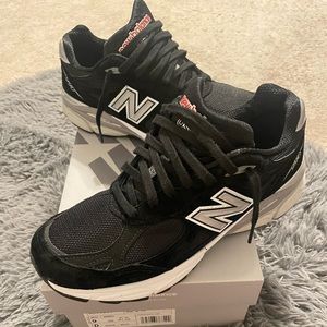 New Balance 990v3 "Black" (Size 9M)